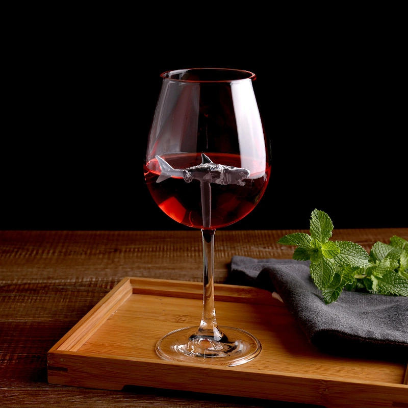 Creative requin gobelet de vin en verre clair Verre borosilicaté élevé longue tige de verre de vin rouge