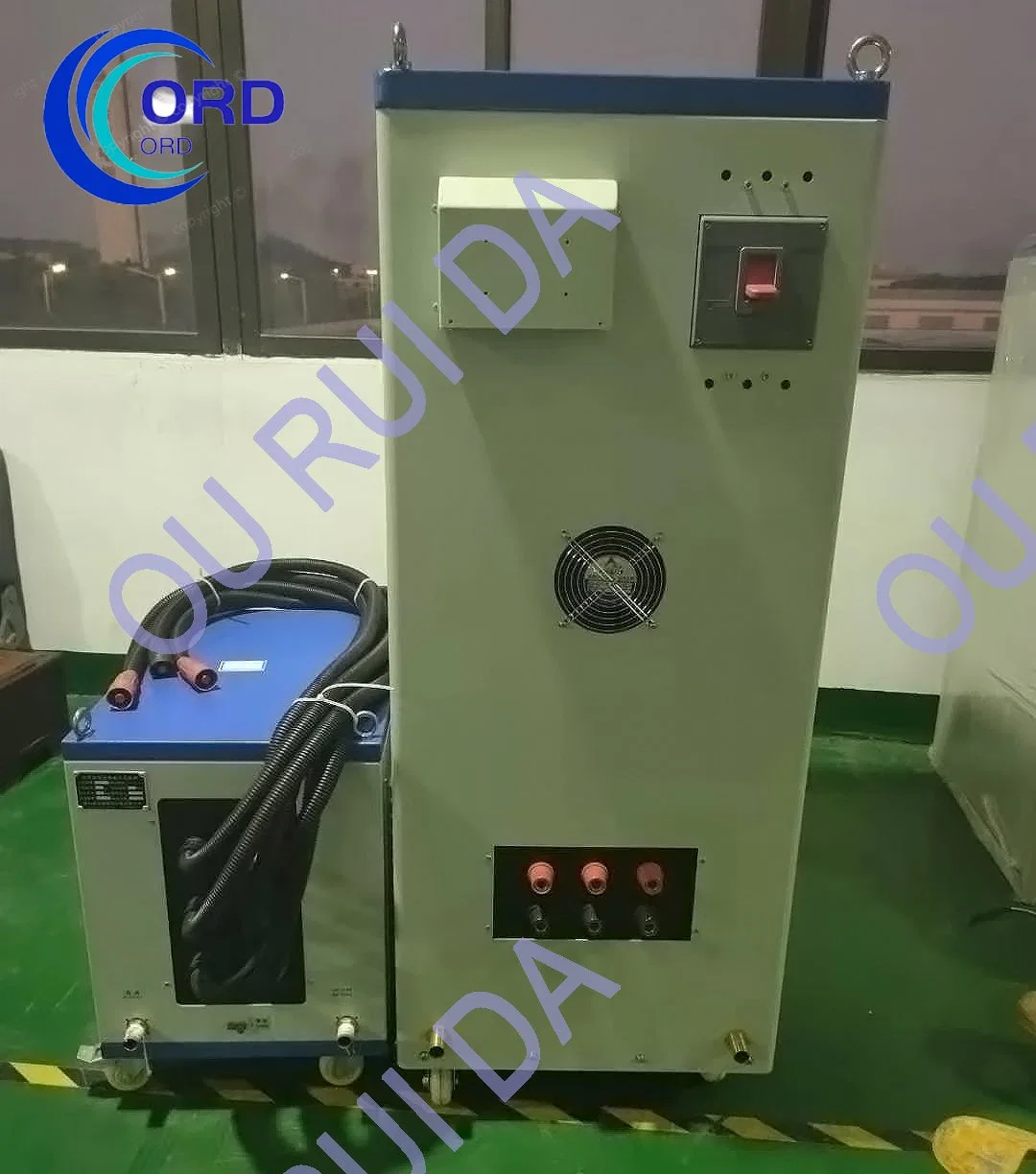 China Lieferant Induktions-Heizmaschine für Hot Forging / Abschrecken / Glühen /Heizen / Schmelzen mit dem Metallstab/Rohr / Billet (DSP-160kW)