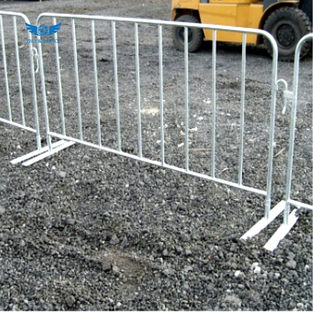 ISO9001 Temporary Road Crowd Control Barrier Low Carbon Steel Movable Barriers Systems with Flat Bases