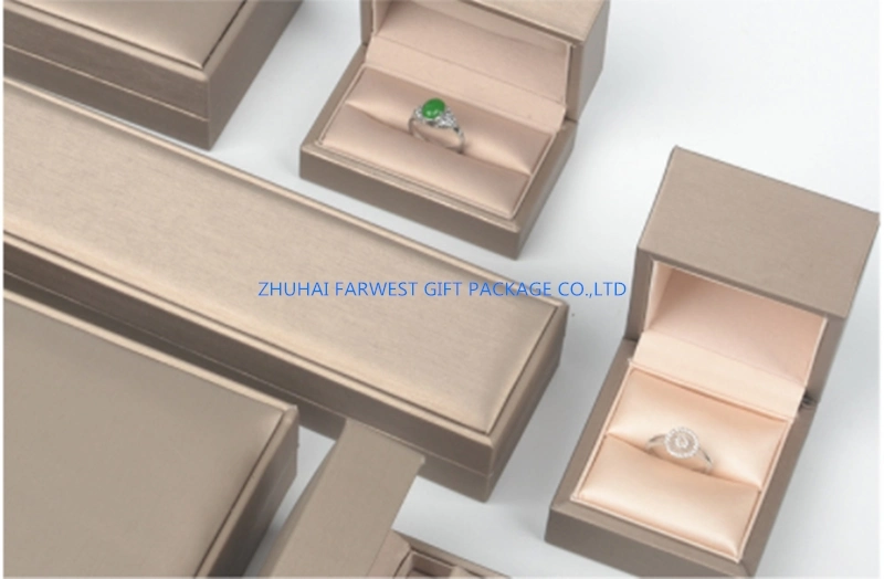 Jewelry Gift Box Jewelry Set Box with Gold PU Leather Surface Plastic Bone and Foam Inside Lid and Bottom Type