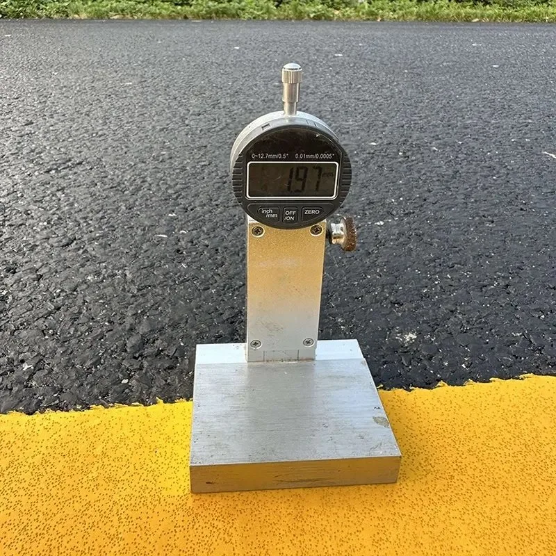 Pintura de la línea de la carretera Amarillo Blanco Color tráfico Revestimiento polvo termoplástico Pintura de marcado de carreteras con material fundido en caliente