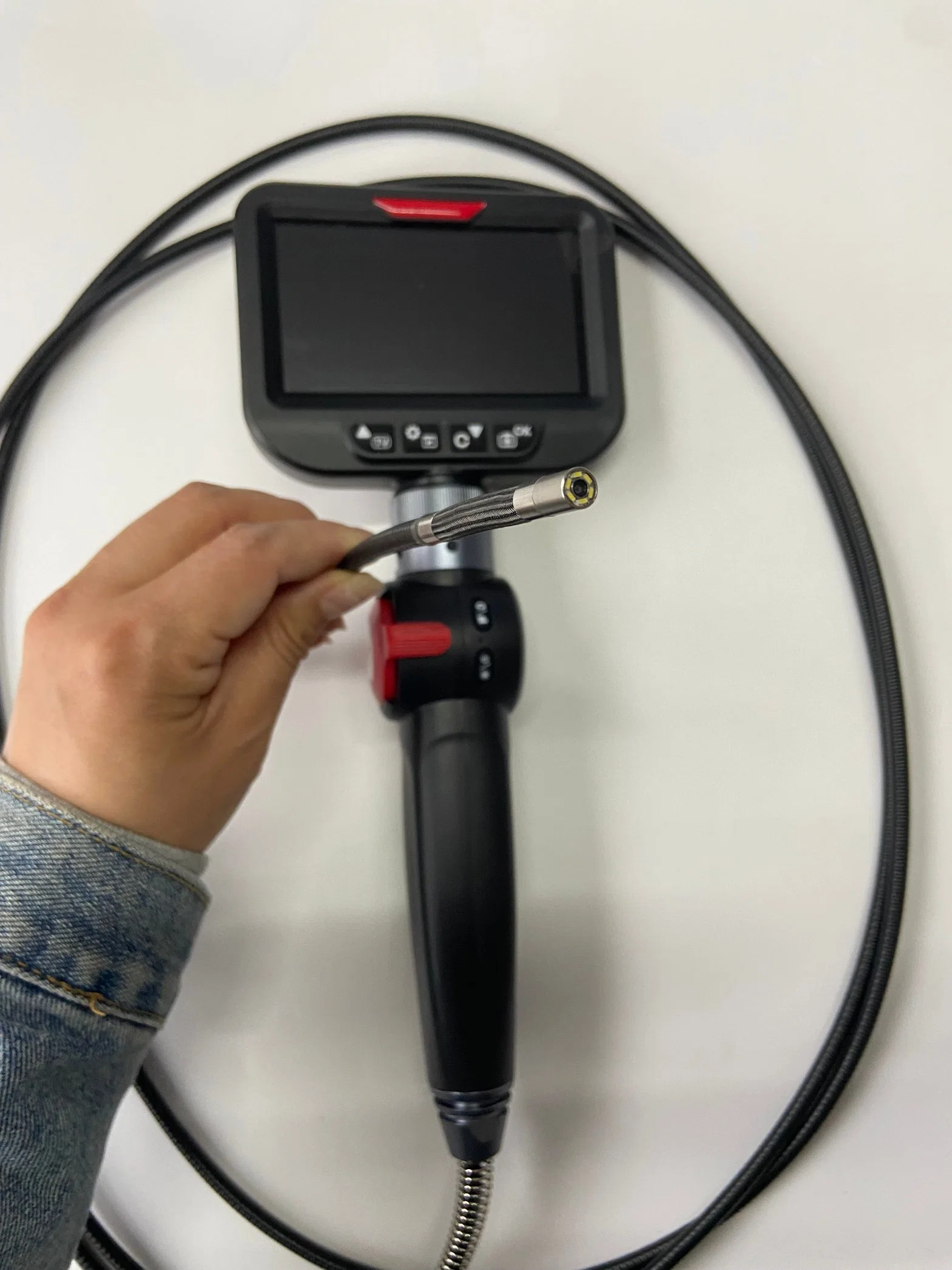 Venta caliente Precio barato 2 vías articulaciones Automoción Video Borescope con 4,5 pulgadas Monitor, Soporte USB Endoscope