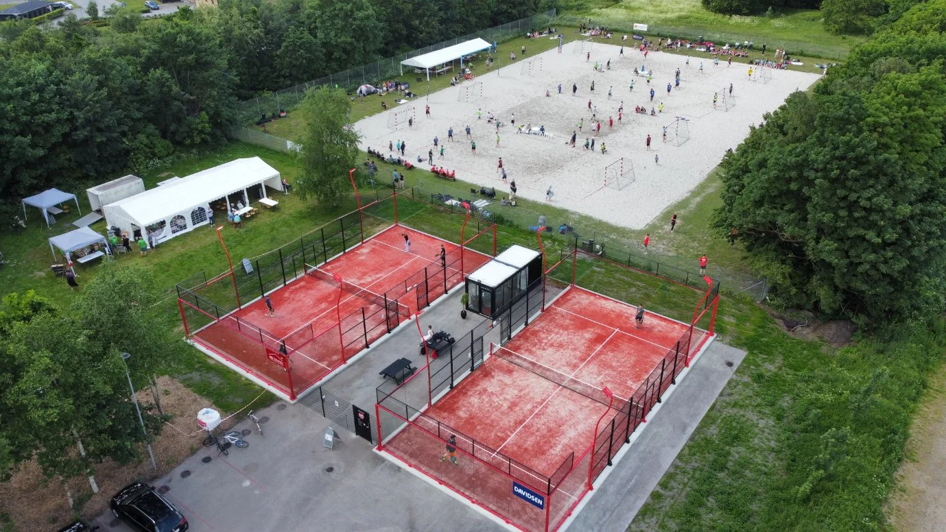 Popular Panoramic Padel Court Installed Outdoor and Indoor Sport Field