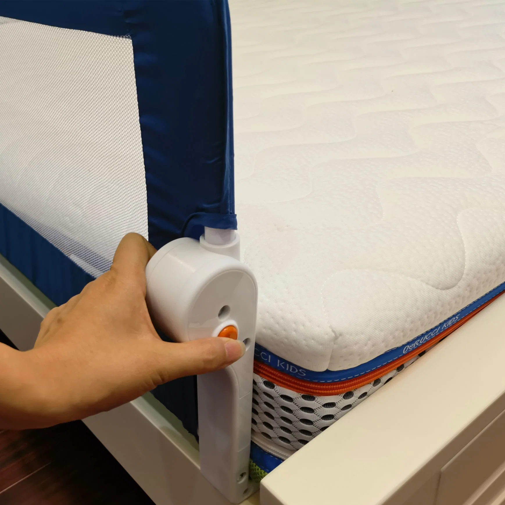 Foldable Easy Installation Rail Guard Safety Barrier for Baby Bed