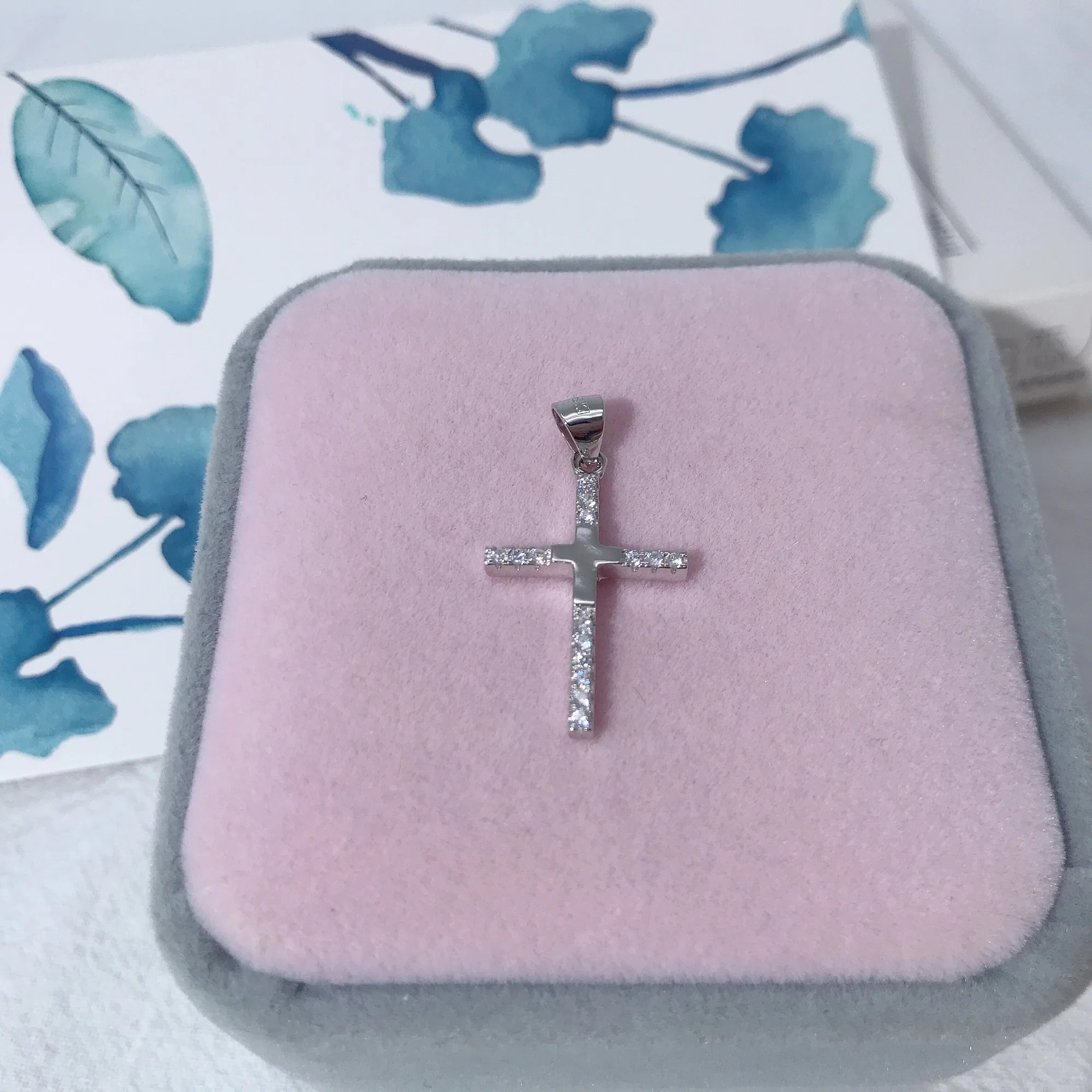 OEM Custom 925 Silver Jewelry Cross CZ Pendent Fashion Accessories Wholesale/Supplier Jewellery