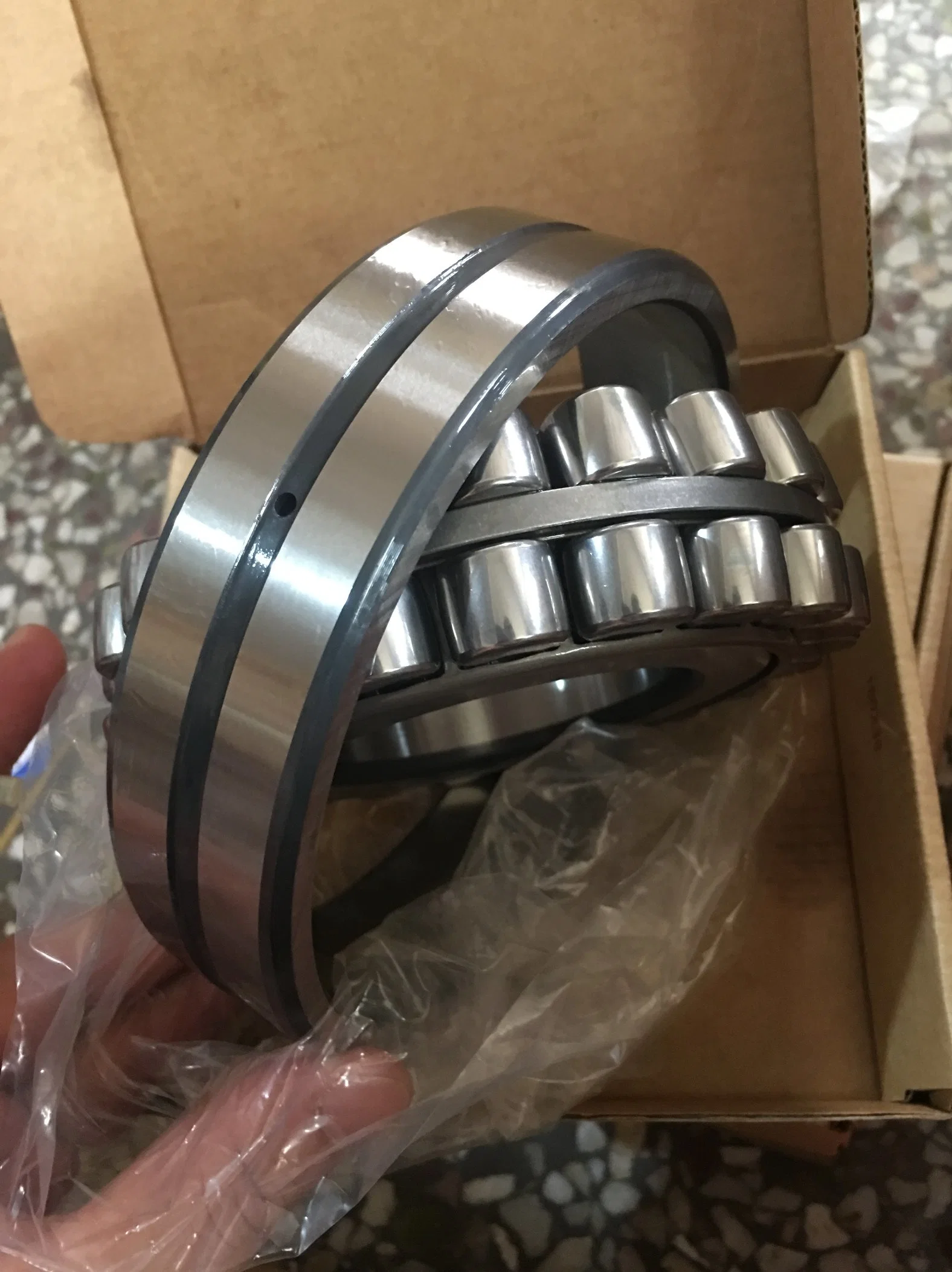 High Speed 22205ca/W33 22348cc/W33 22218ca/W33 Spherical Bearing Roller