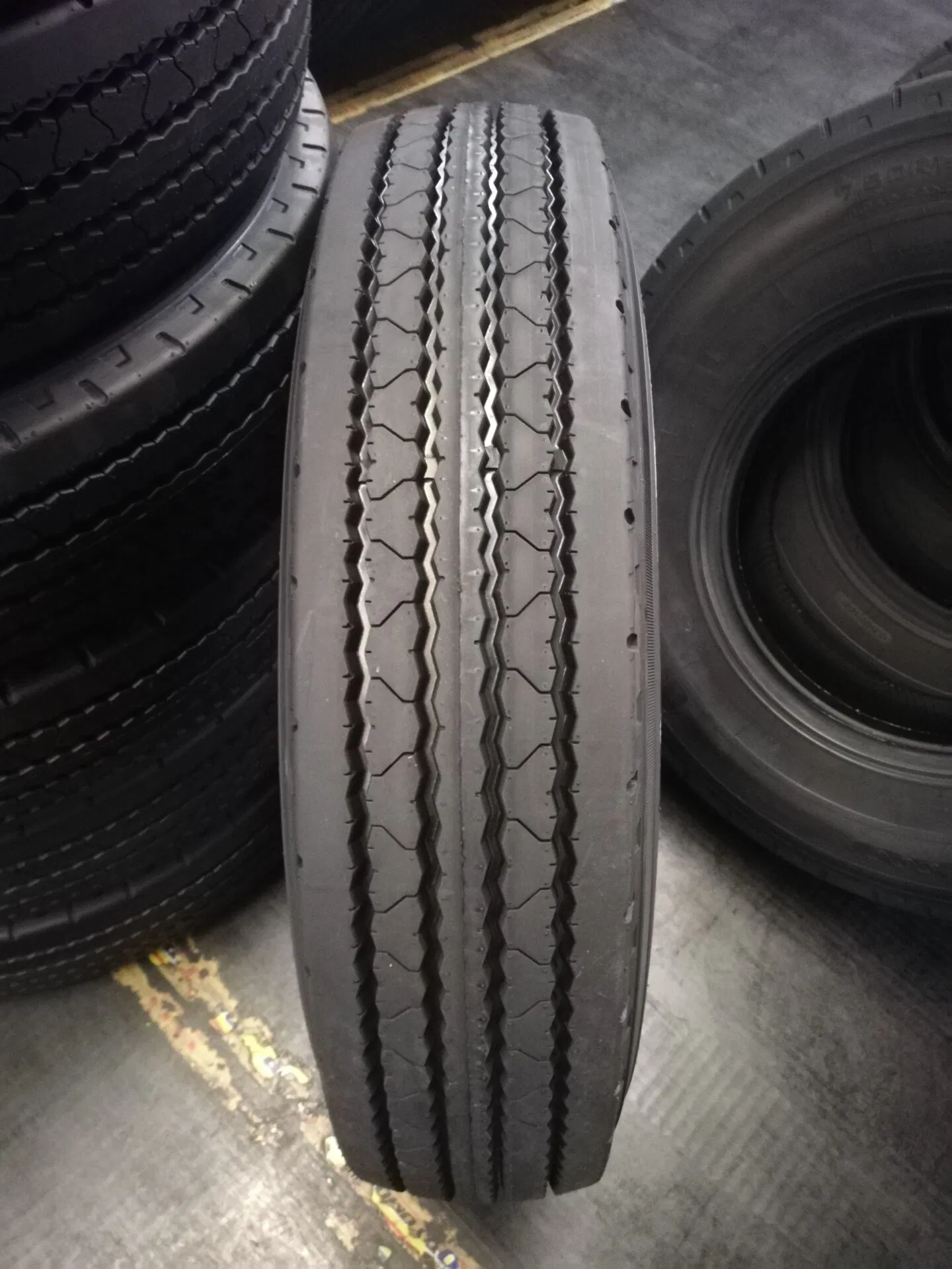 225/75D15 St Trailer Tyre/Passenger Car/ Light Truck/ Rubber Tyre/ Inner Tube/Manufacturer/Factory