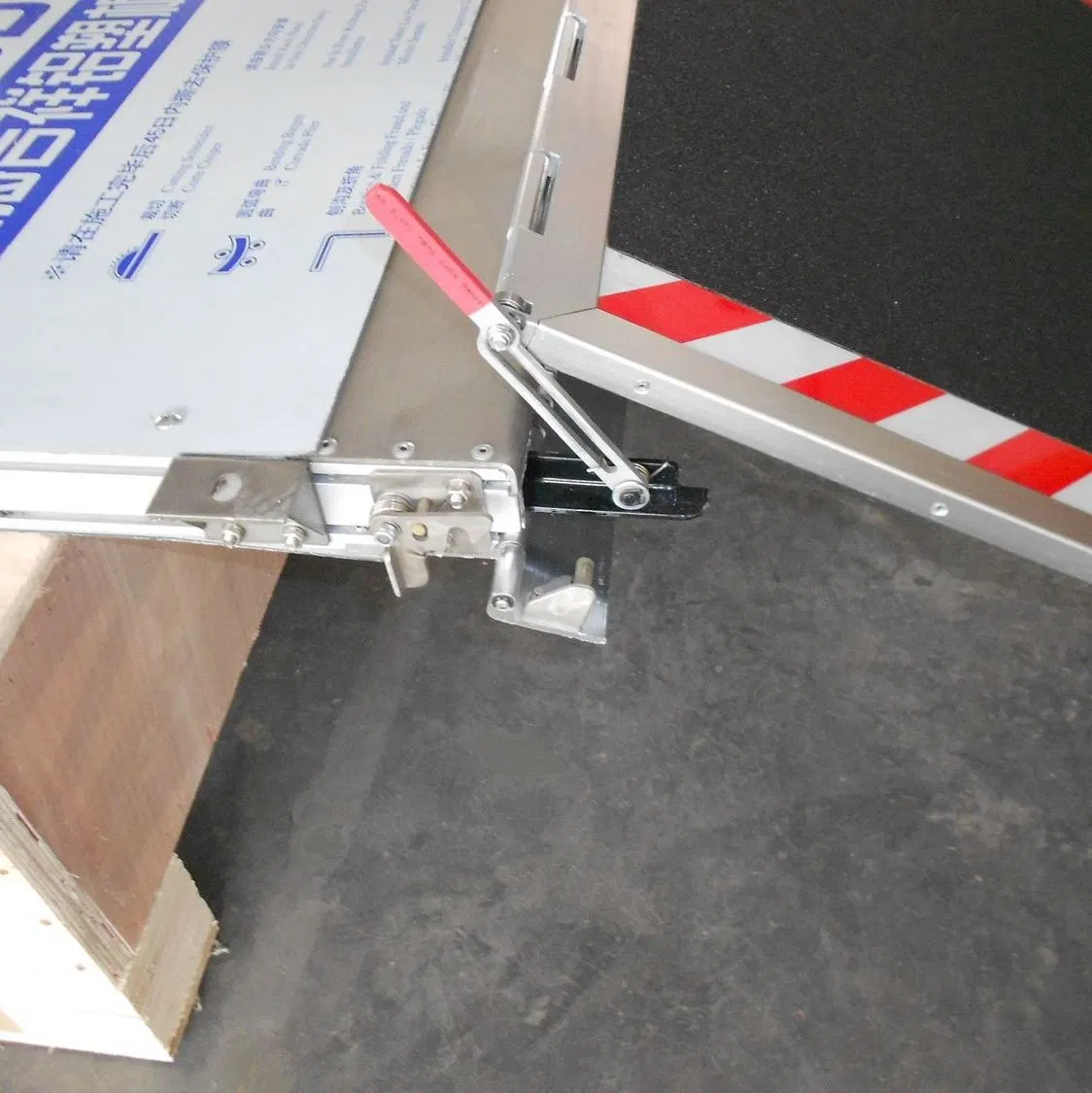 Manual Aluminum Wheelchair Loading Ramp for Wheelchair to Get Into Bus