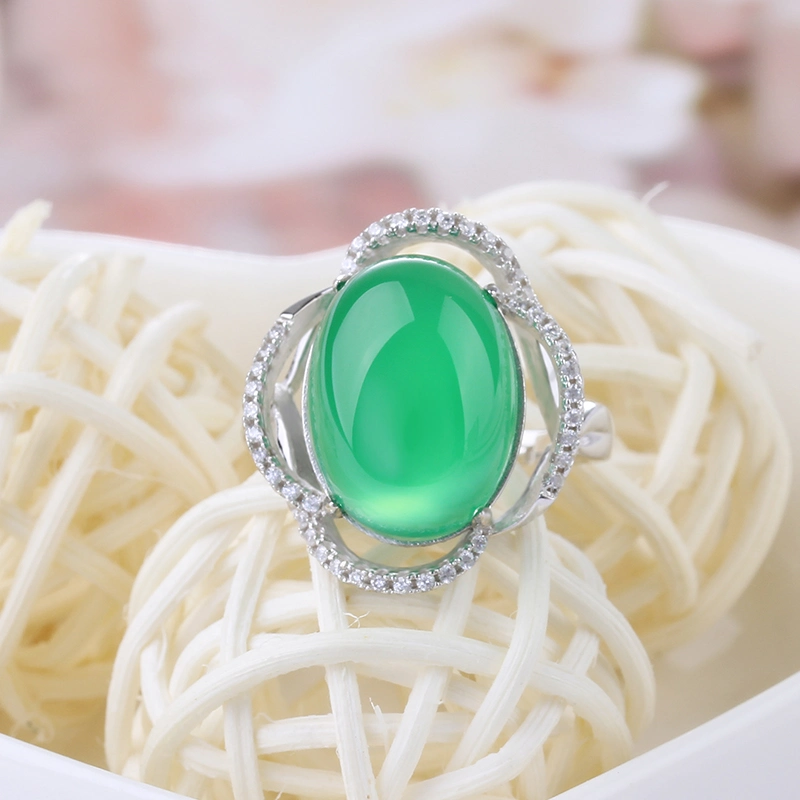 Fine Jewelry Beautiful Lady Stone Ring with Big Cabochon Chalcedony for Aniversary Gift