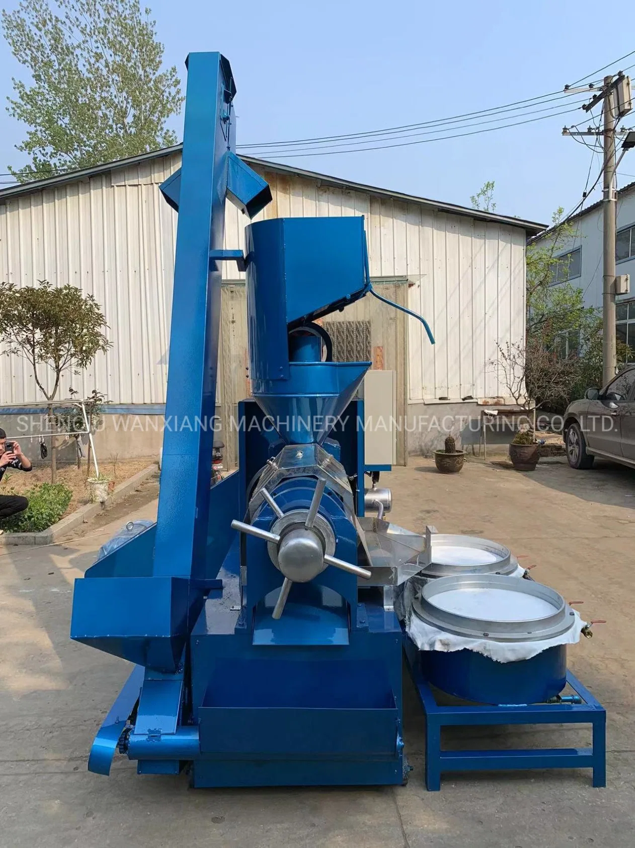 Combined Automatic Screw Filter Oil Press Machine 1-30tpd Edible Seeds Oil Processing