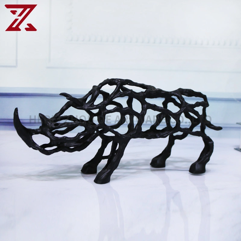 Hot Sell Holled-out Cow Sculpture Creative Abstract Metal Decoration Cast Décoration d'intérieur Iron Crafts