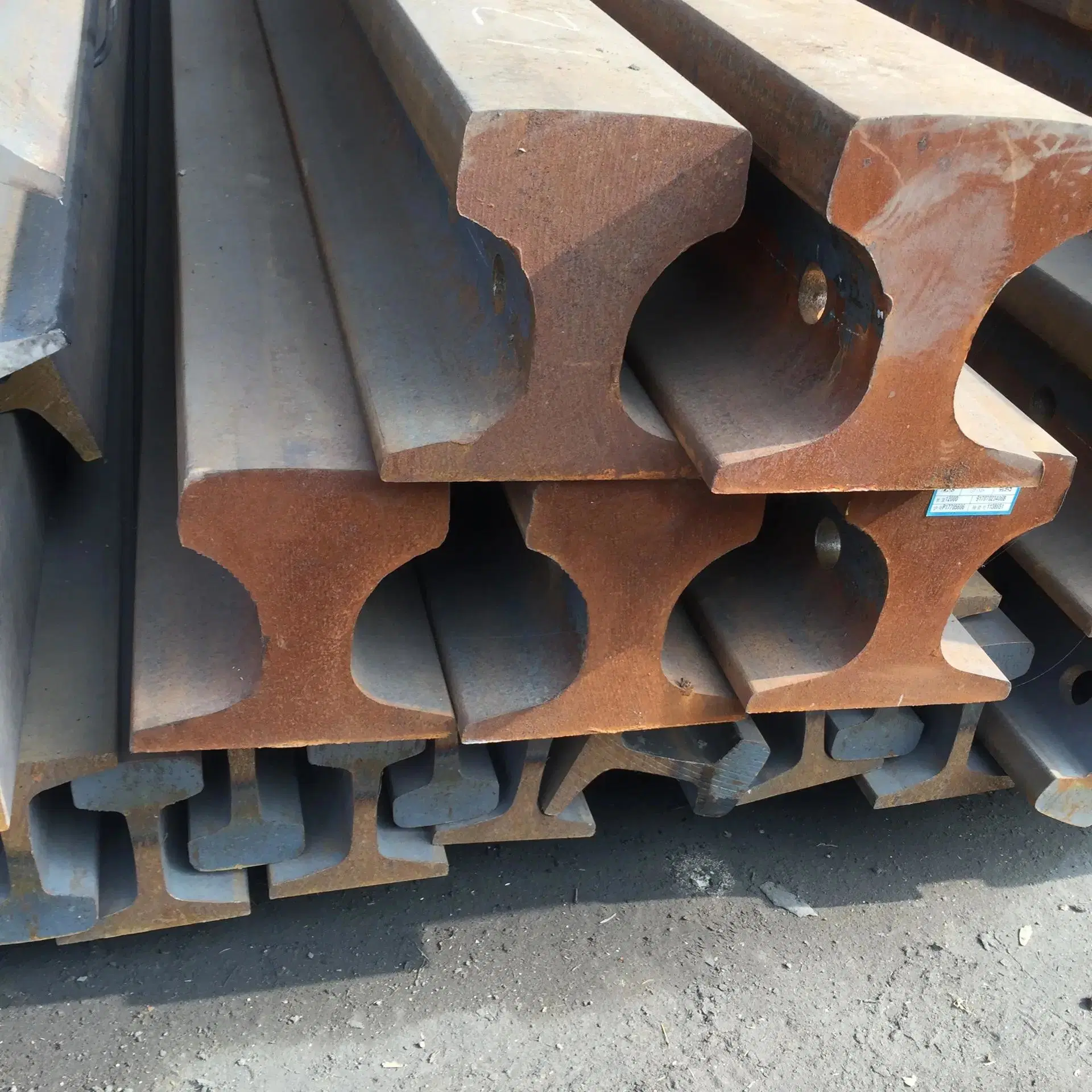 Complete in Specifications Quality and Quantity Assured 6m 8m 12m 12.5m Hot Rolled Light Rai L Railway Track Steel