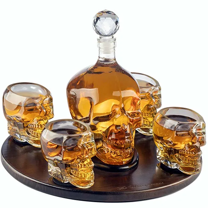 High Quality Halloween 550ml Skull Shaped Bottle Liquor Glass Decanter Gift Set with 6 Glasses Cup