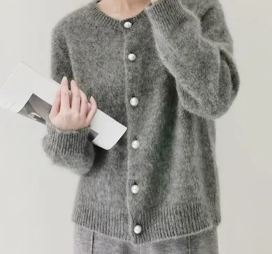 Cashmere Cardigan / Fashion Knitting Sweater