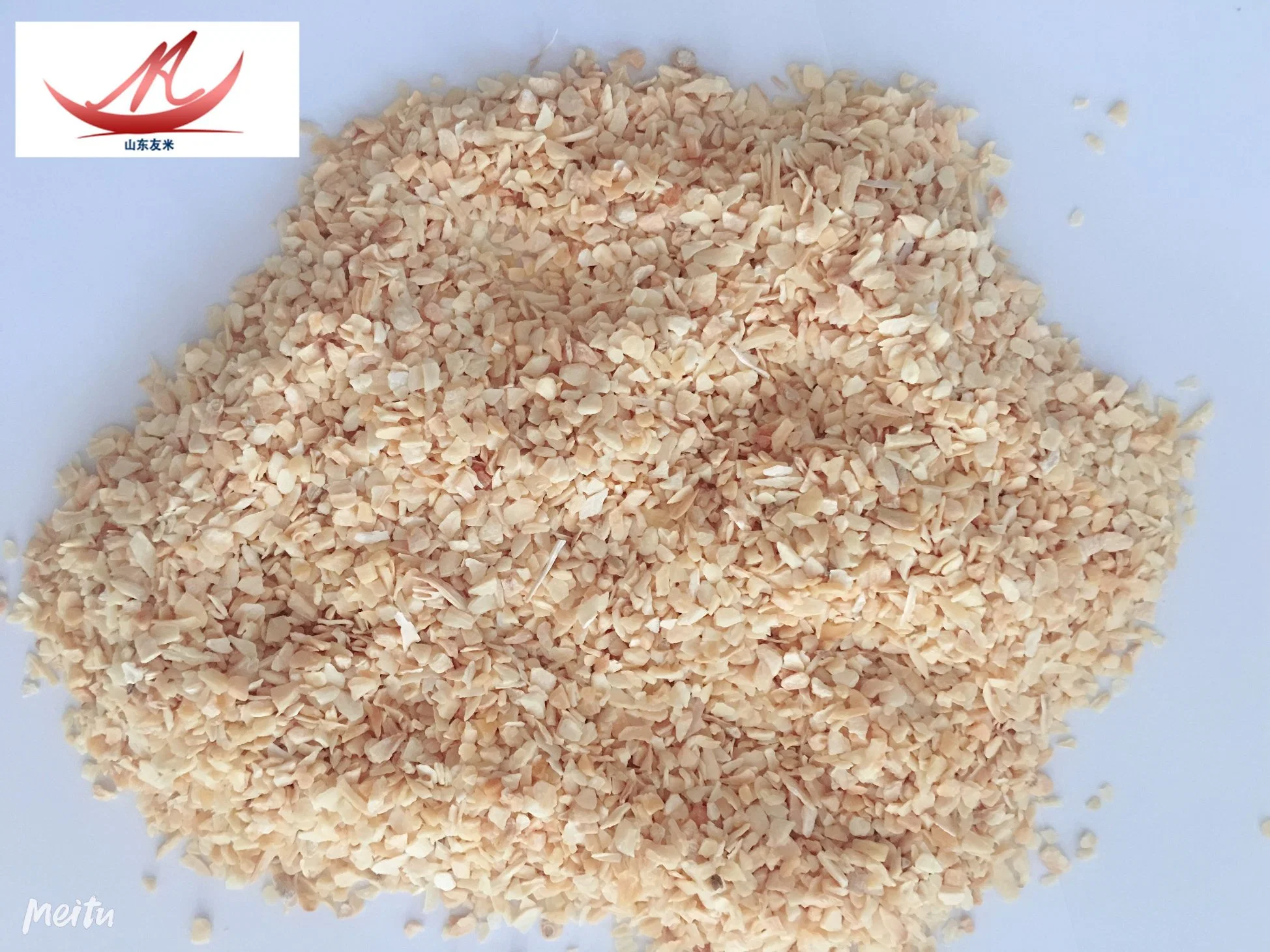 Hot Sale Dehydrated Garlic Flakes with High quality/High cost performance 