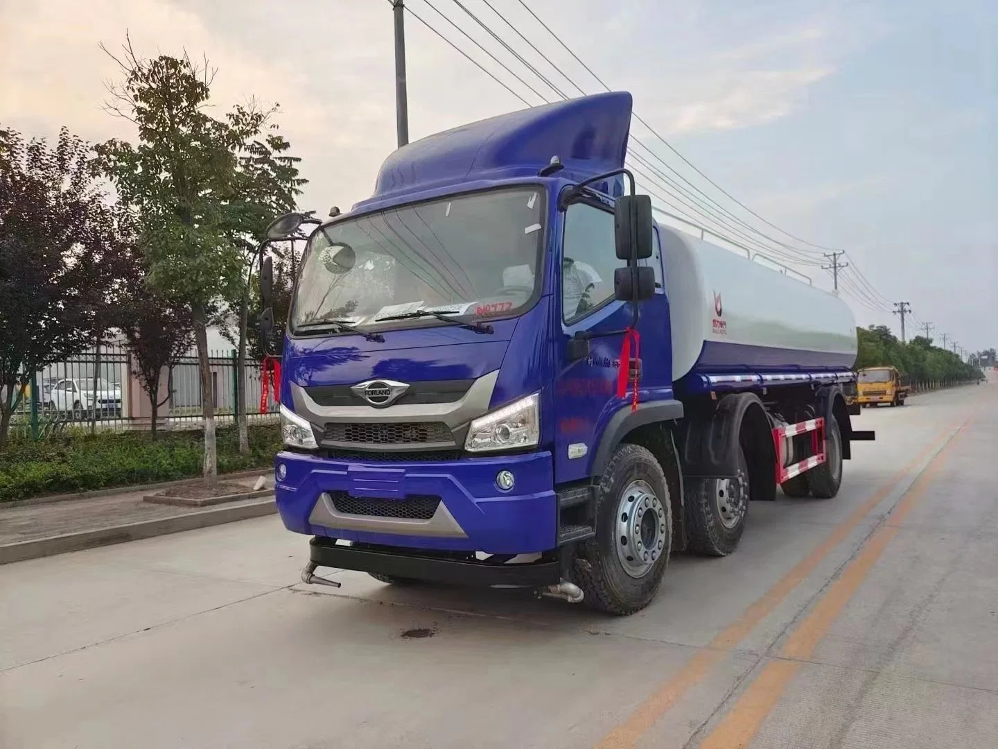 Foton Heavy Duty 10/12 Wheels Heavy Road Sprinkler Sanitation Vehicle 15000liters Tank/Tanker Water Truck