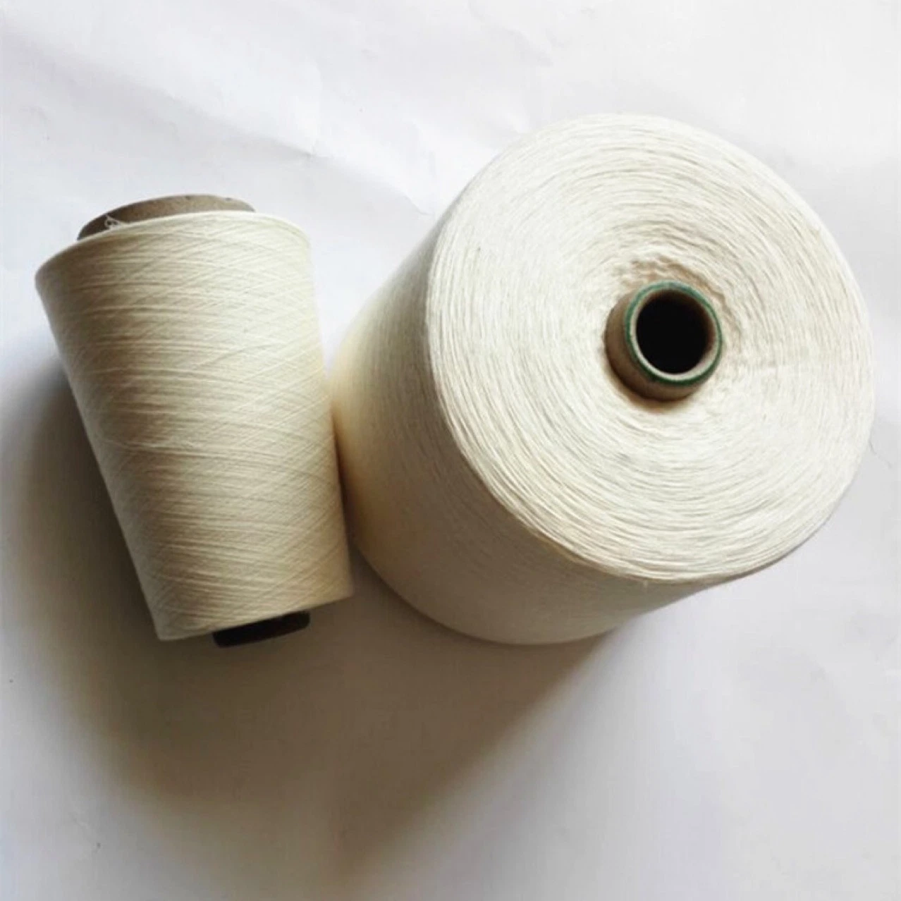 Premium Hammock Yarn 30s/1/Knitting Yarn en ISO9001 coût compétitif exportation vers l'Italie, la Russie, l'Espagne, le Pakistan, le Bangladesh pour Hammock Yarn