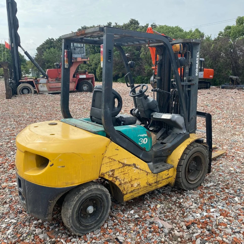 Second Hand Komatsuu 3ton Forklift Truck Raise 4.5m Auto Band Side Shift