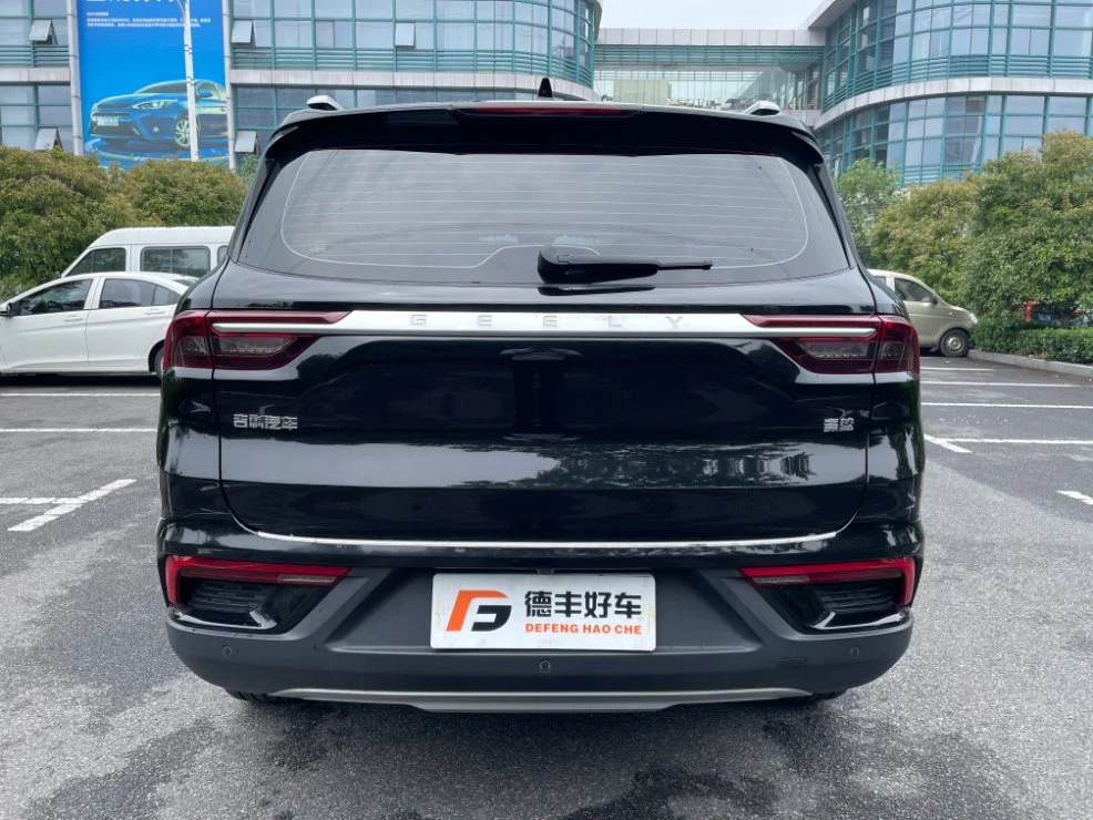 Used Car China Car Geely Emgrand 5-Door 7-Seater SUV