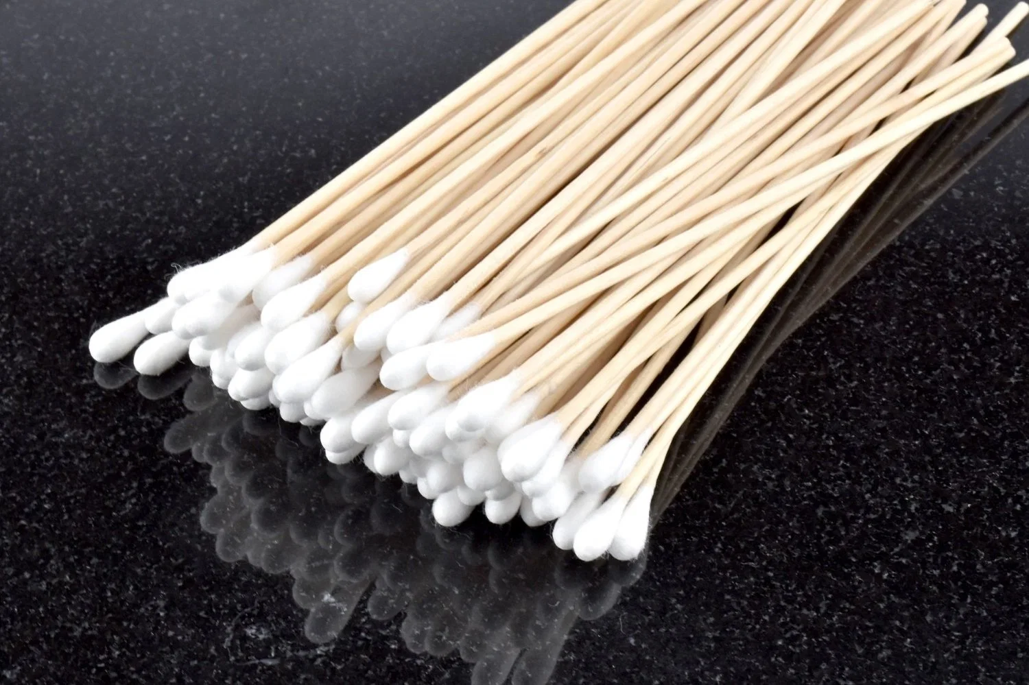 Wholesale/Supplierr Hot Sales Cosmetic Cotton Swab Cotton Buds Pink and White Stick