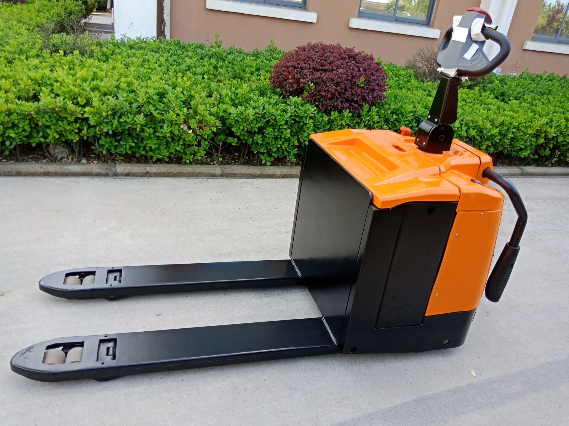 2ton Rider Electric Pallet Jack with AC Driver Motor