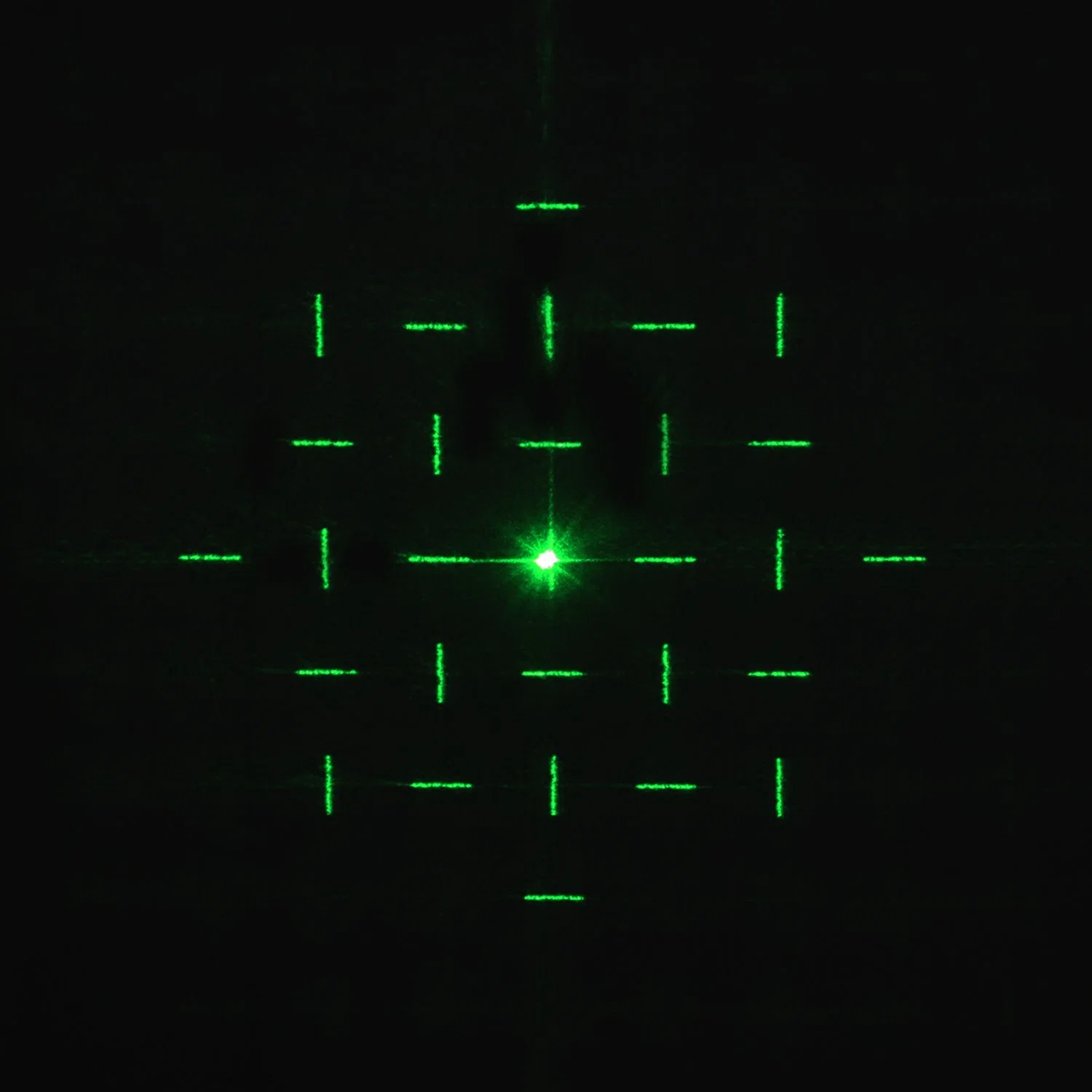 Indicative Patterns for Light Diffraction Gratings Laser Collimating Lens