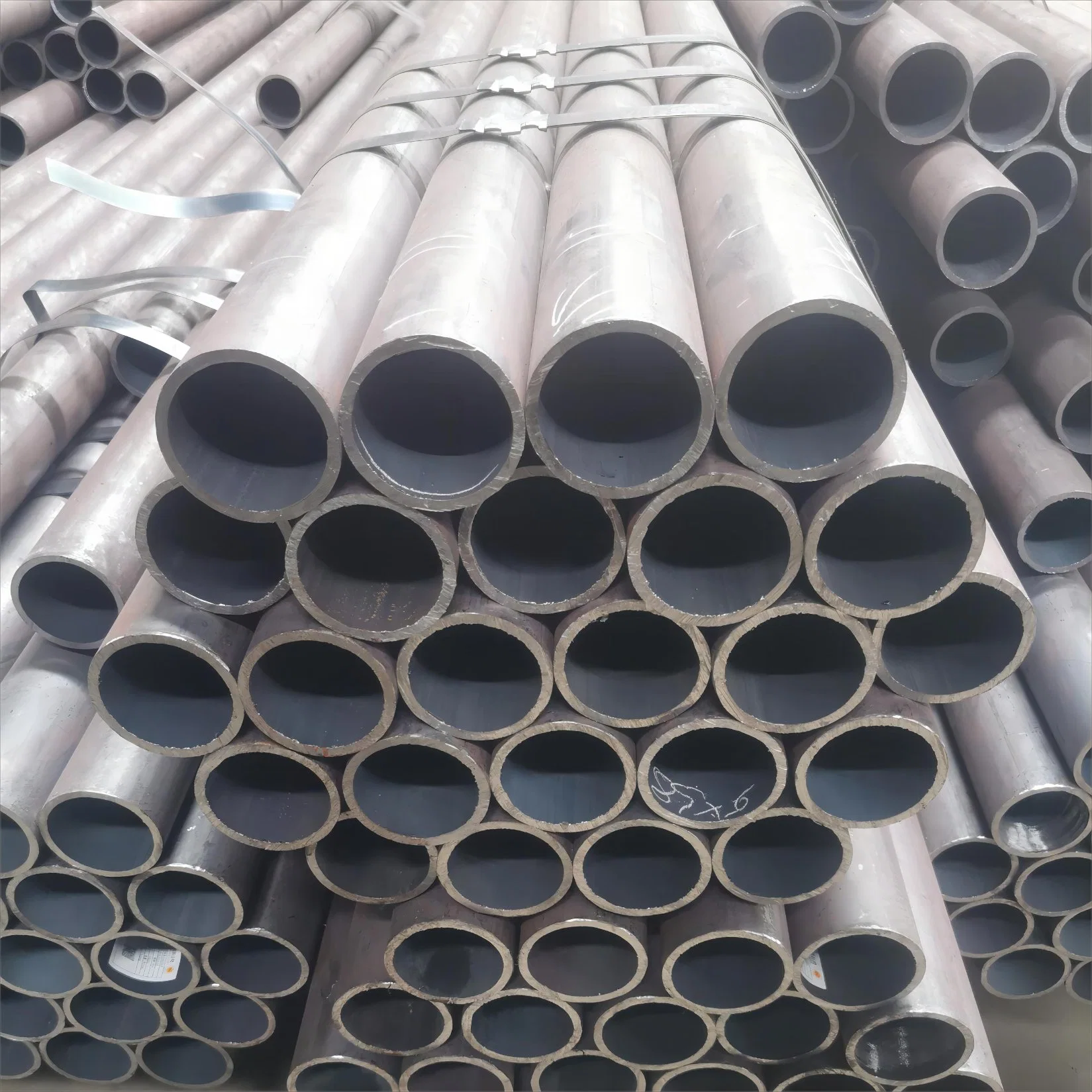 Manufacturing Sch40 Sch80 ASTM 4135 Fluid Fire Boiler Carbon Steel Tube Seamless Pipe