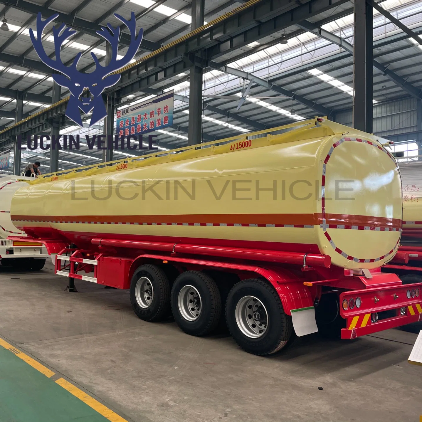 Best Price 45000L 3axles 3 Compartments Liquid Fuel Petrol Oil Crude Diesel Gasoline Water Milk Transport Aluminum Alloy Tank Tanker Truck Semi Trailer for Sale