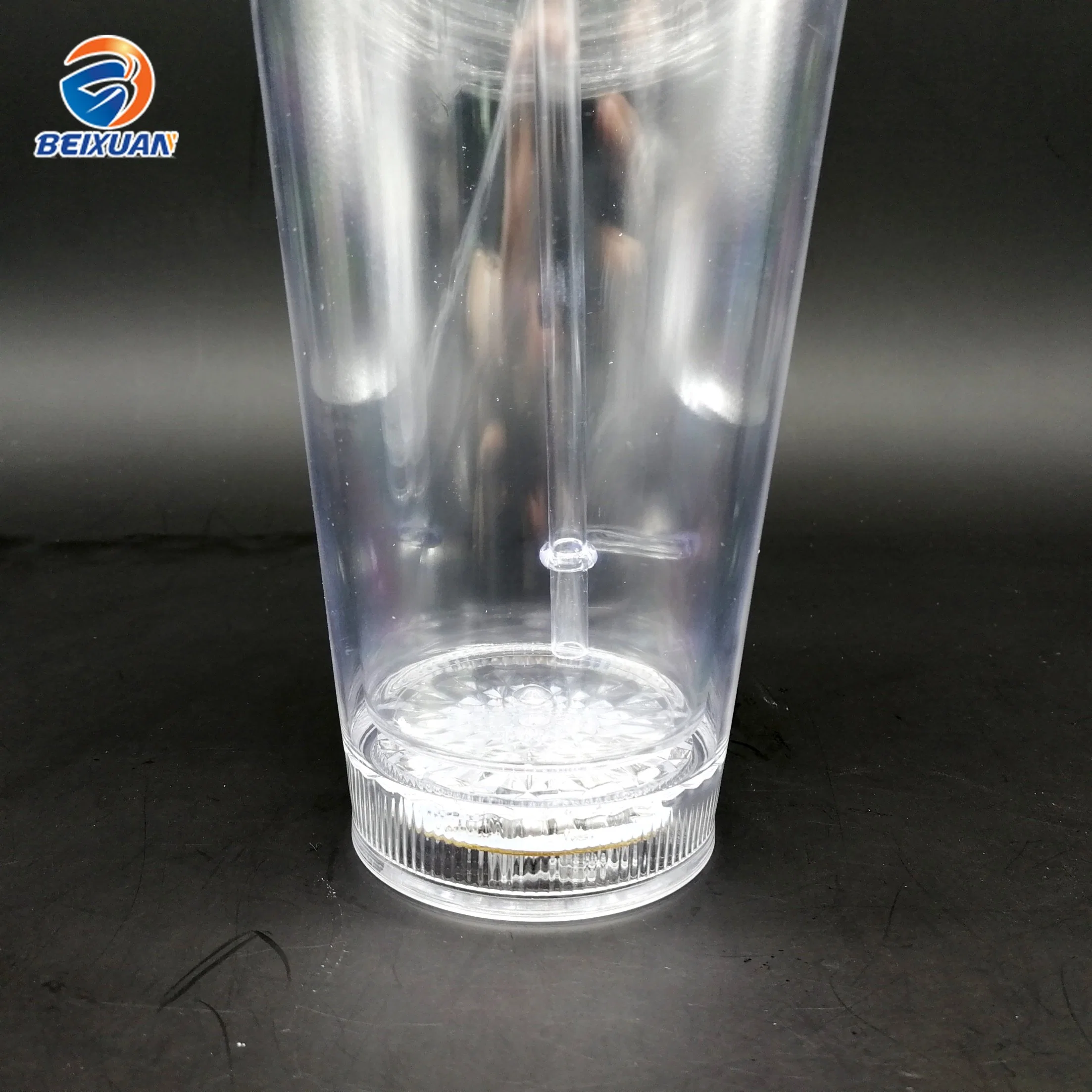 Wholesale/Supplier 16oz Reusable Eco Plastic Double Wall Water Cup with Straw and Lid LED Light