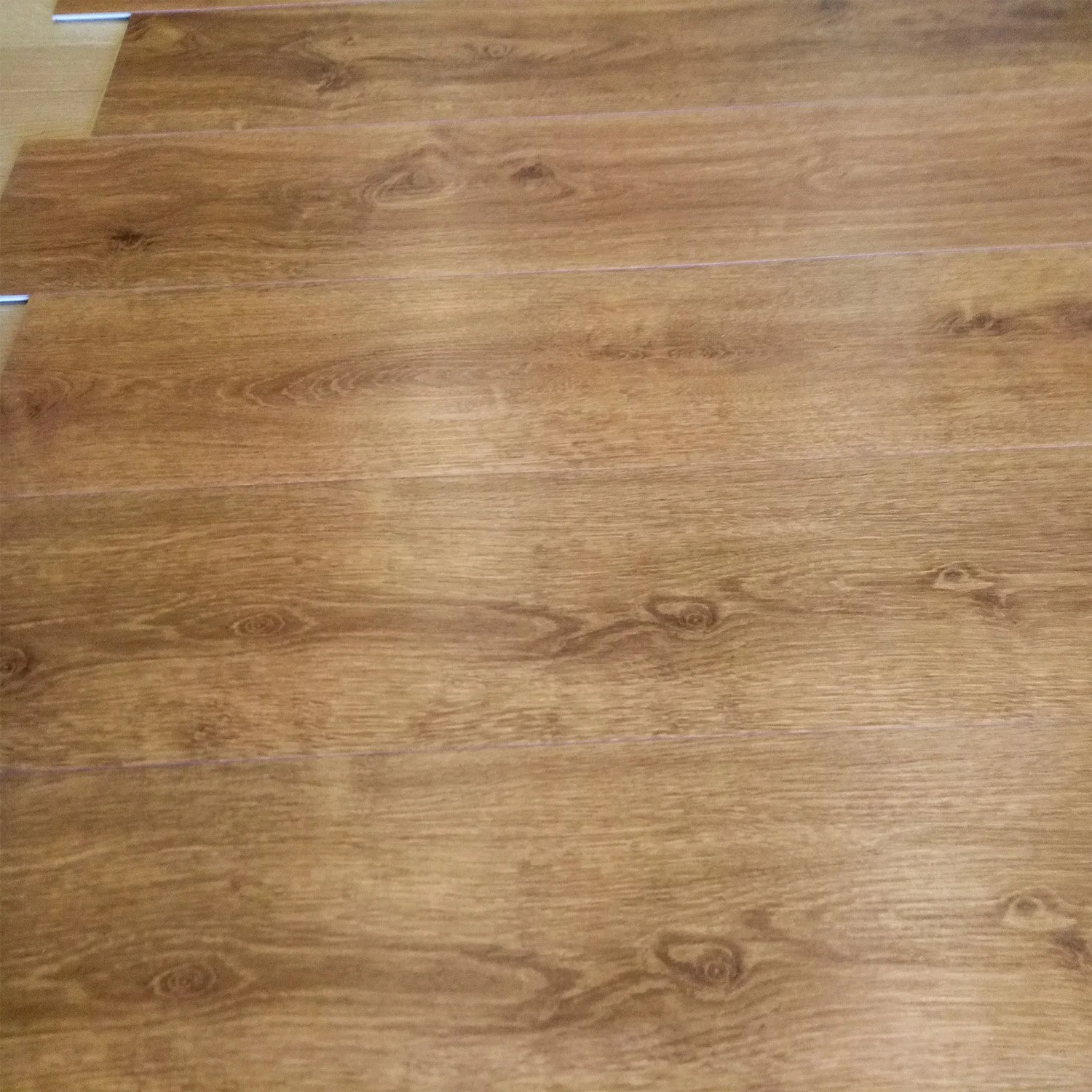 Anti-Slip Luxury Vinyl Planks Lvt Flooring 2 mm Building Material