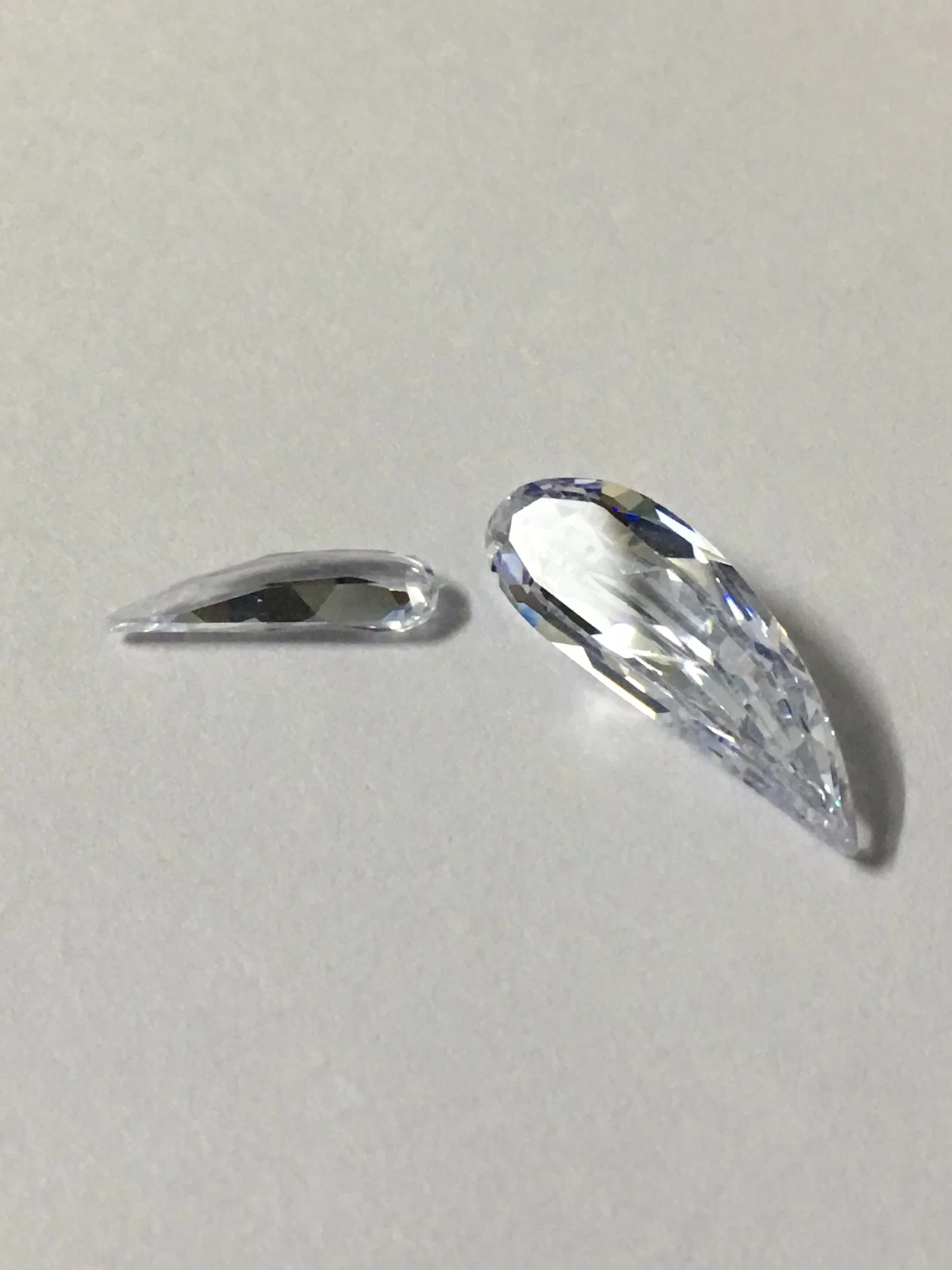 New Customized Pepper Shape White Cubic Zirconia Gemstone for Pendant