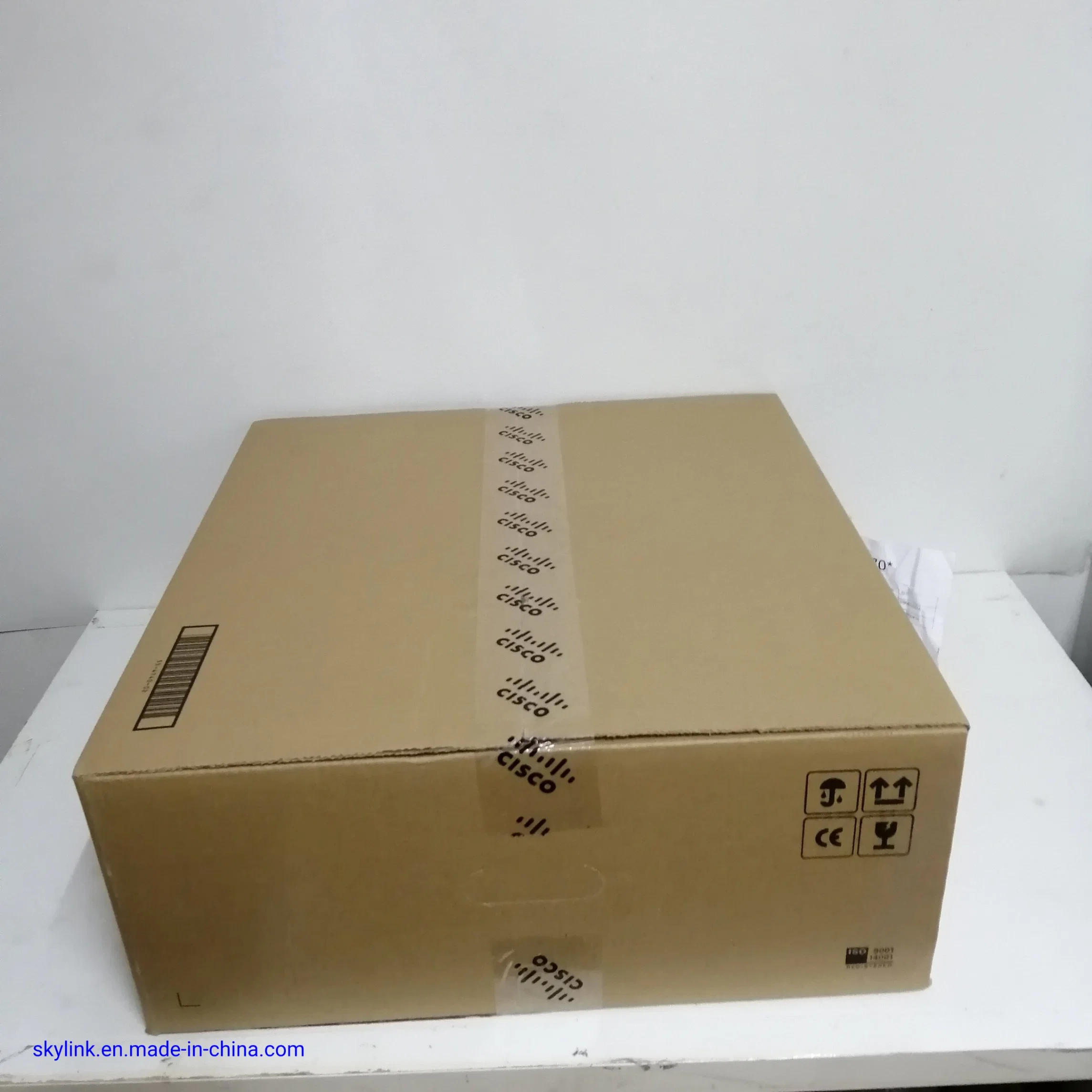 New in Stock Cisco 9300 24 Port Managed Switch C9300-24ux-1A