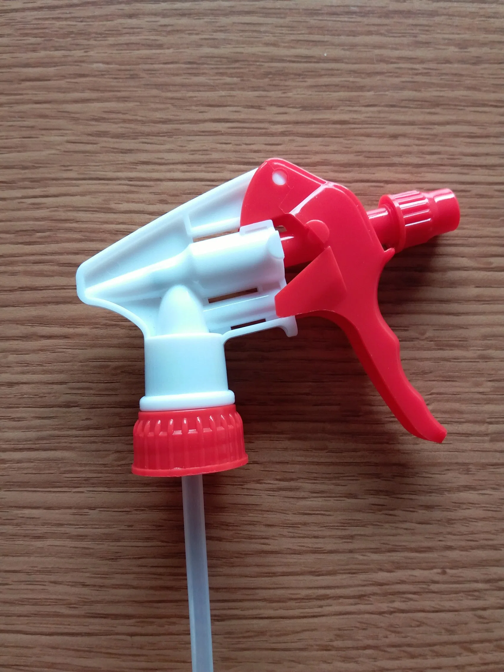 Factory D Type Plastic Trigger Sprayer for Garden and Chemical