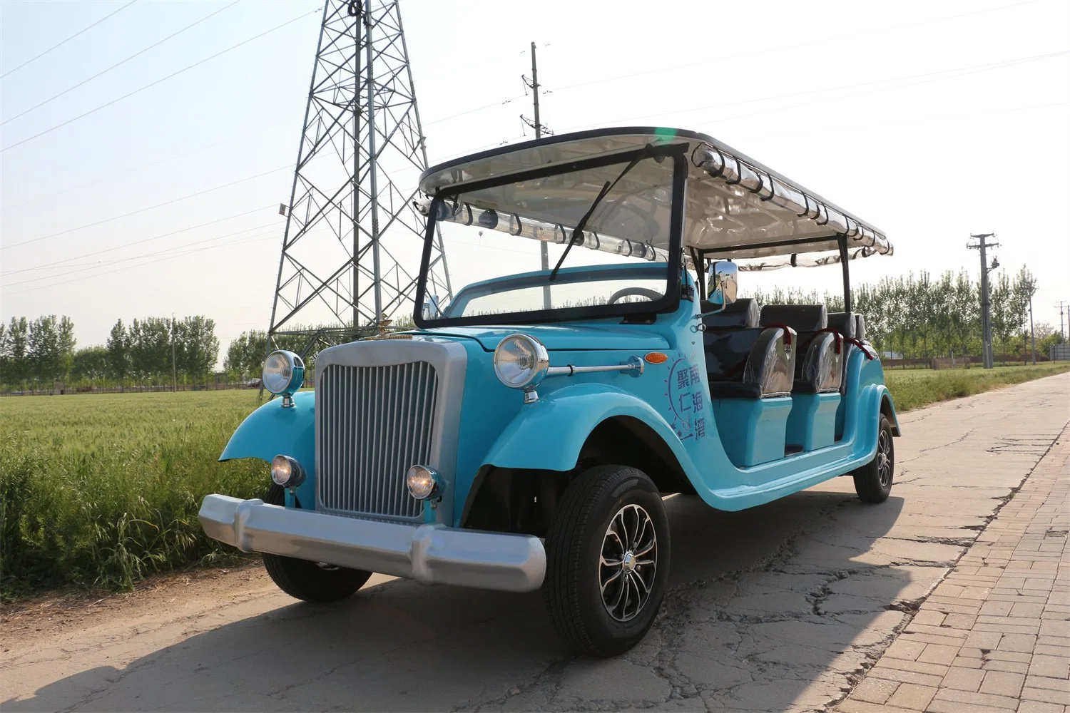 Vehículo eléctrico clásico vintage de 11 plazas para bodas.