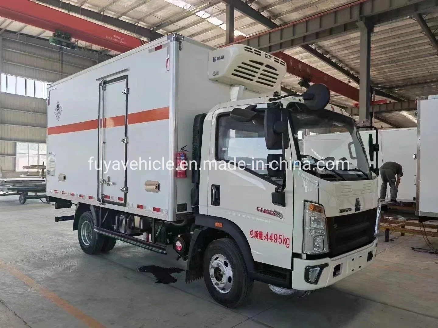 Sinotruk HOWO 5 Tons 4X2 Medical Waste Delivery Truck for Hospital Waste