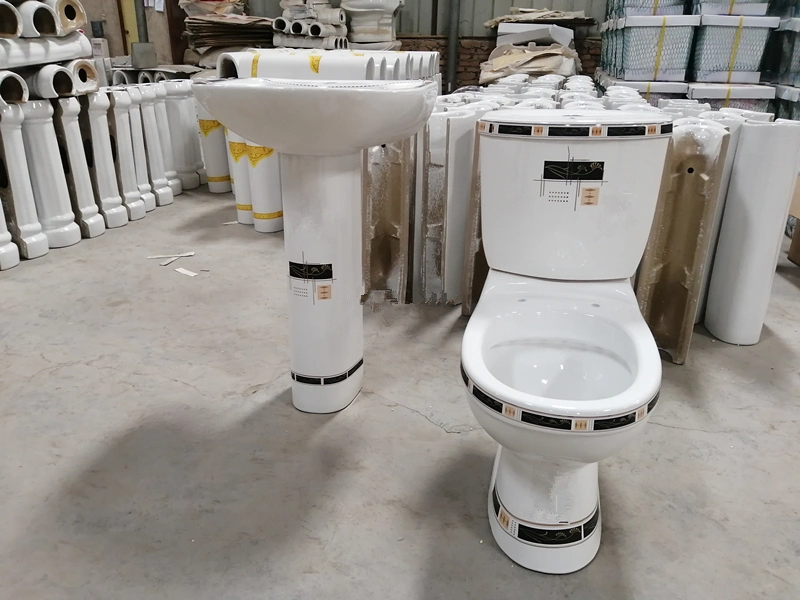 Chaozhou Factory Sanitary Ware Golden Decorative Toilet and Basin