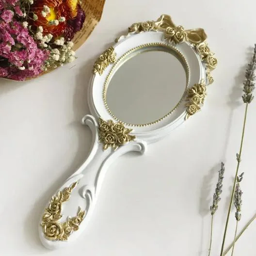 European Vintage Resin Wooden Makeup Mirror Handheld Carved Oval Mirror Portable Salon Mirror