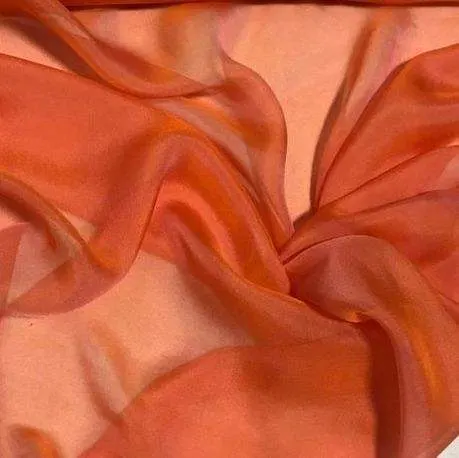 Benutzerdefinierte Farbe Elfenbein 34GSM Light Weight Silk Chiffon Stoff