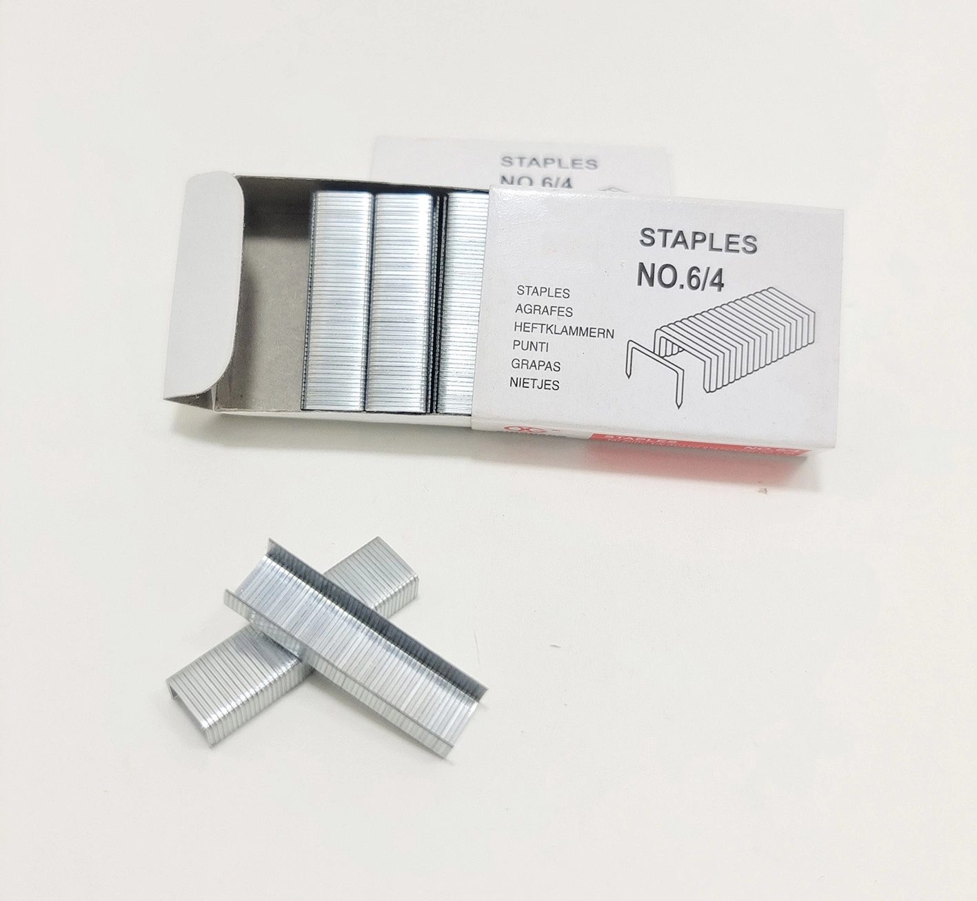 OEM Custom 6/4 Silver Staples for Office School Use