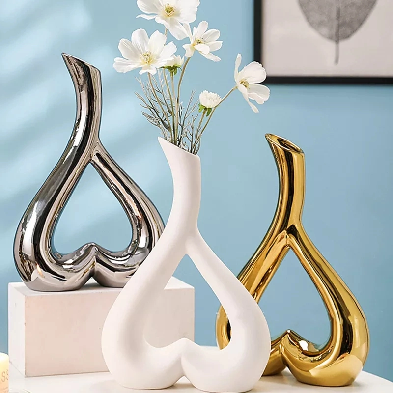 Europe Nordic Hollow Gold Decorative Vases Centerpiece Tabletop Small Mouth Vases Decor Gold Circular Ceramic Flower Vase