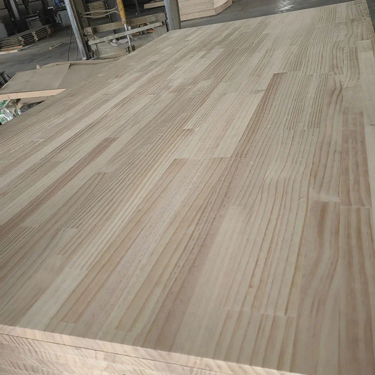 Madera de pino Muebles Madera de pino madera de madera de madera Precio para la construcción