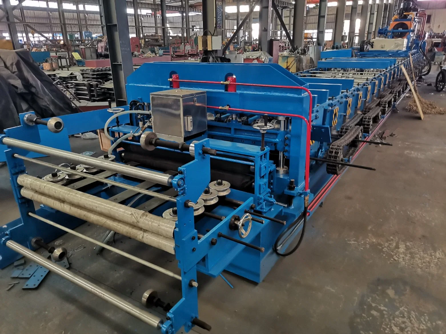 980 Shaped High Strength Bearing Steel Structure Floor Decking Cold Roll Forming Machine