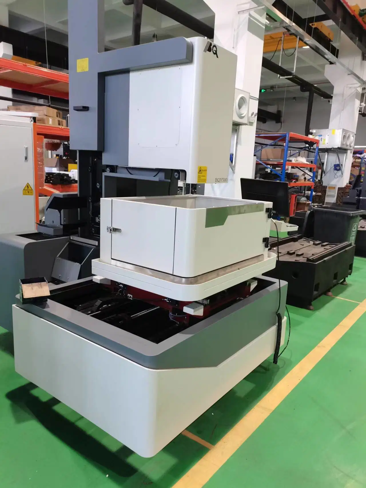Bqy630 Middle Speed CNC EDM Wire Cutting Machine for Metal Processing