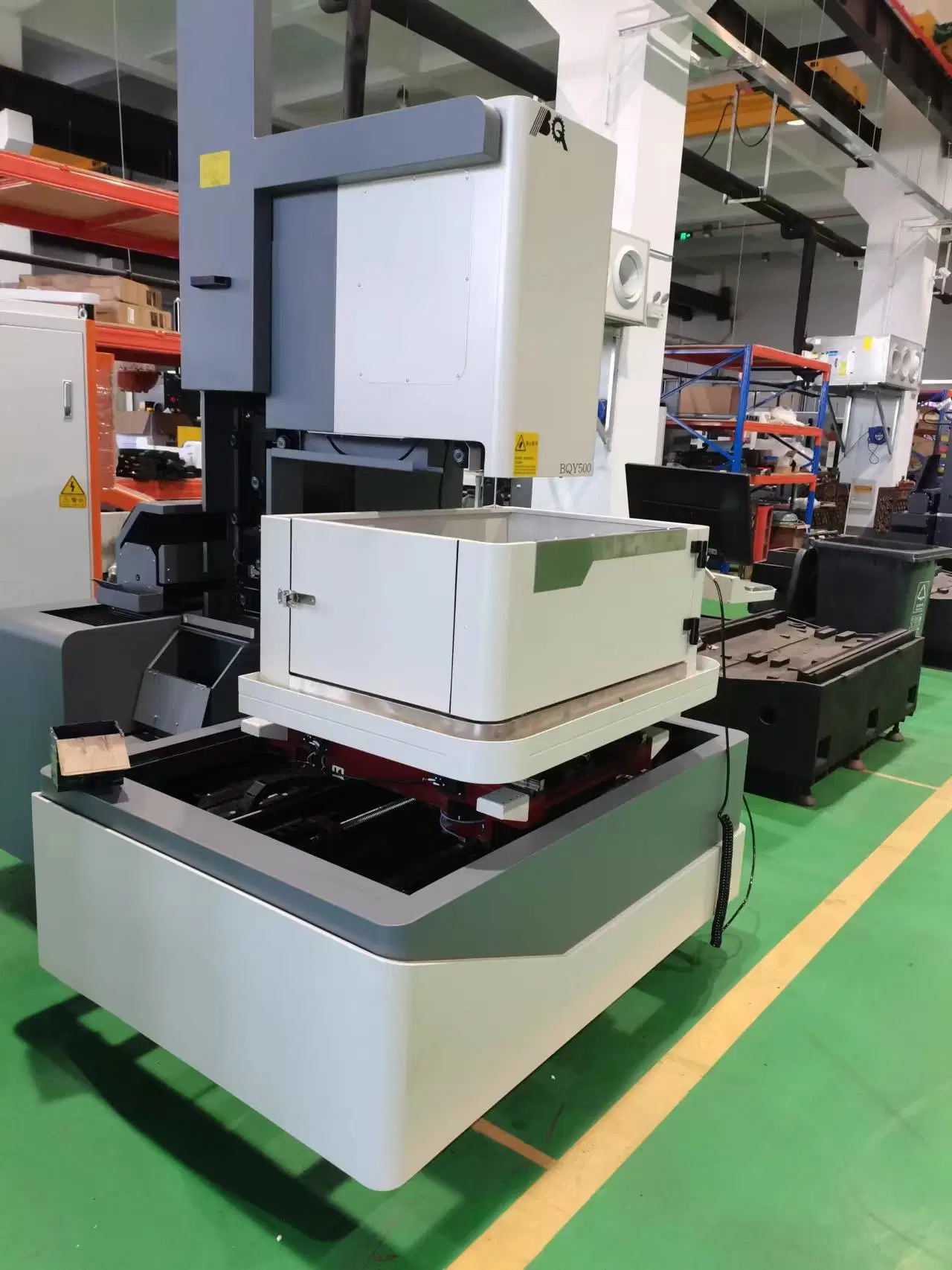 Bqy630 ماكينة قطع الأسلاك CNC EDM متوسطة السرعة للمعادن المعالجة