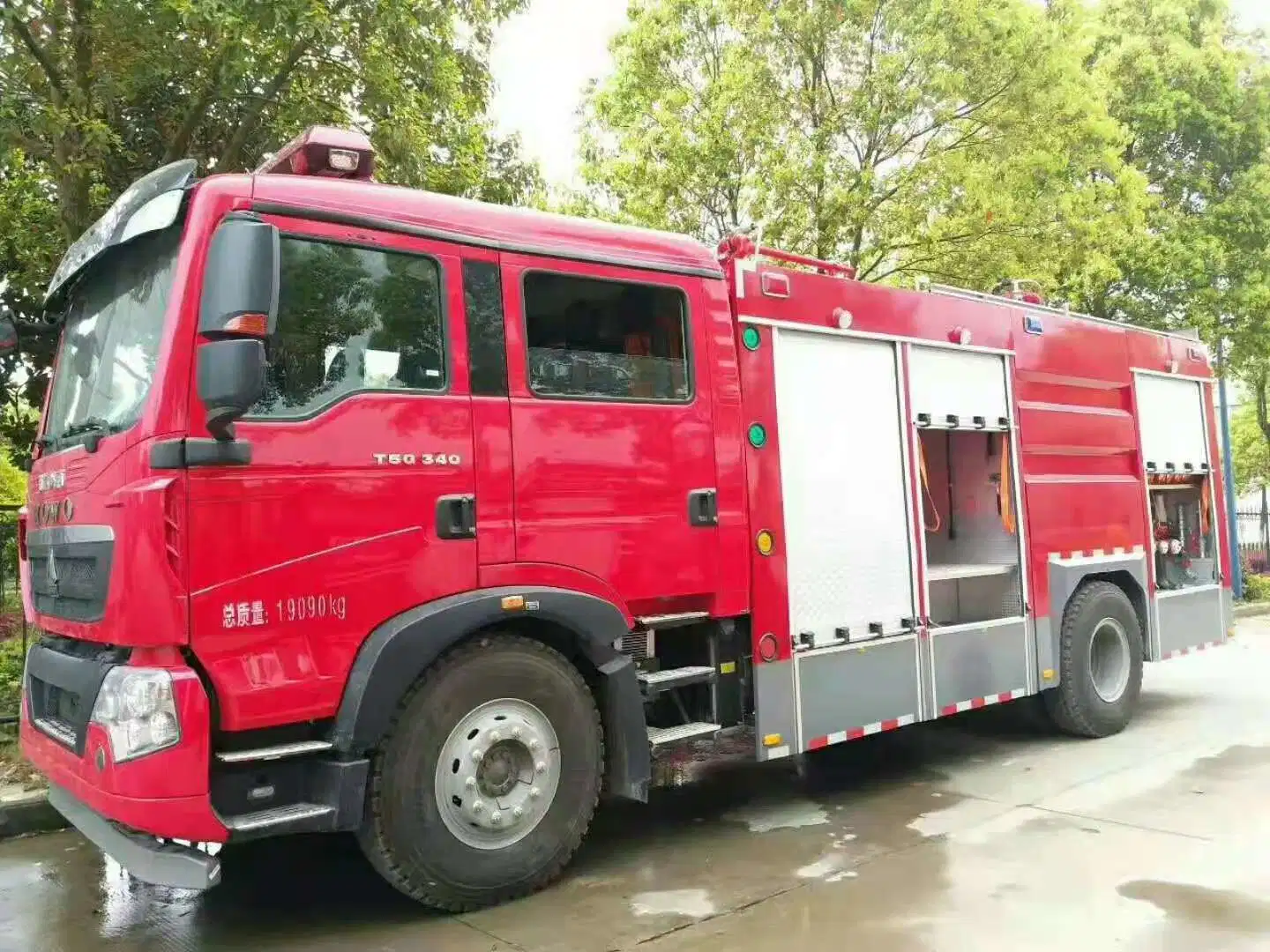 Syp Fighting Rescue Truck 6*4 8m3 12cbm 10cbm Water Foam Tanker Fire Fighting Truck