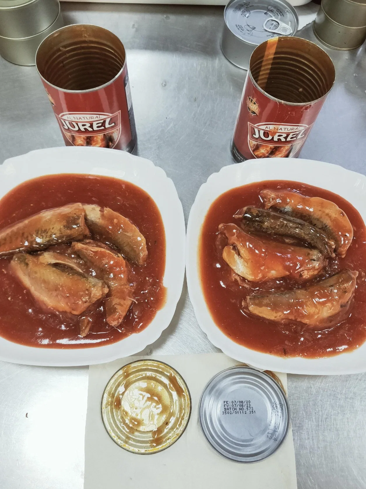 Las conservas de caballa en salsa de tomate con etiqueta privada de Chile