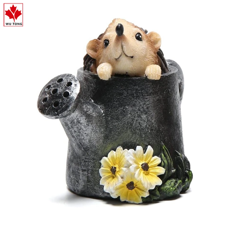 Mini Artesanía hecha a mano Resin Hedgehog sentado en la bandeja de Teapot Regalos de decoración para el hogar