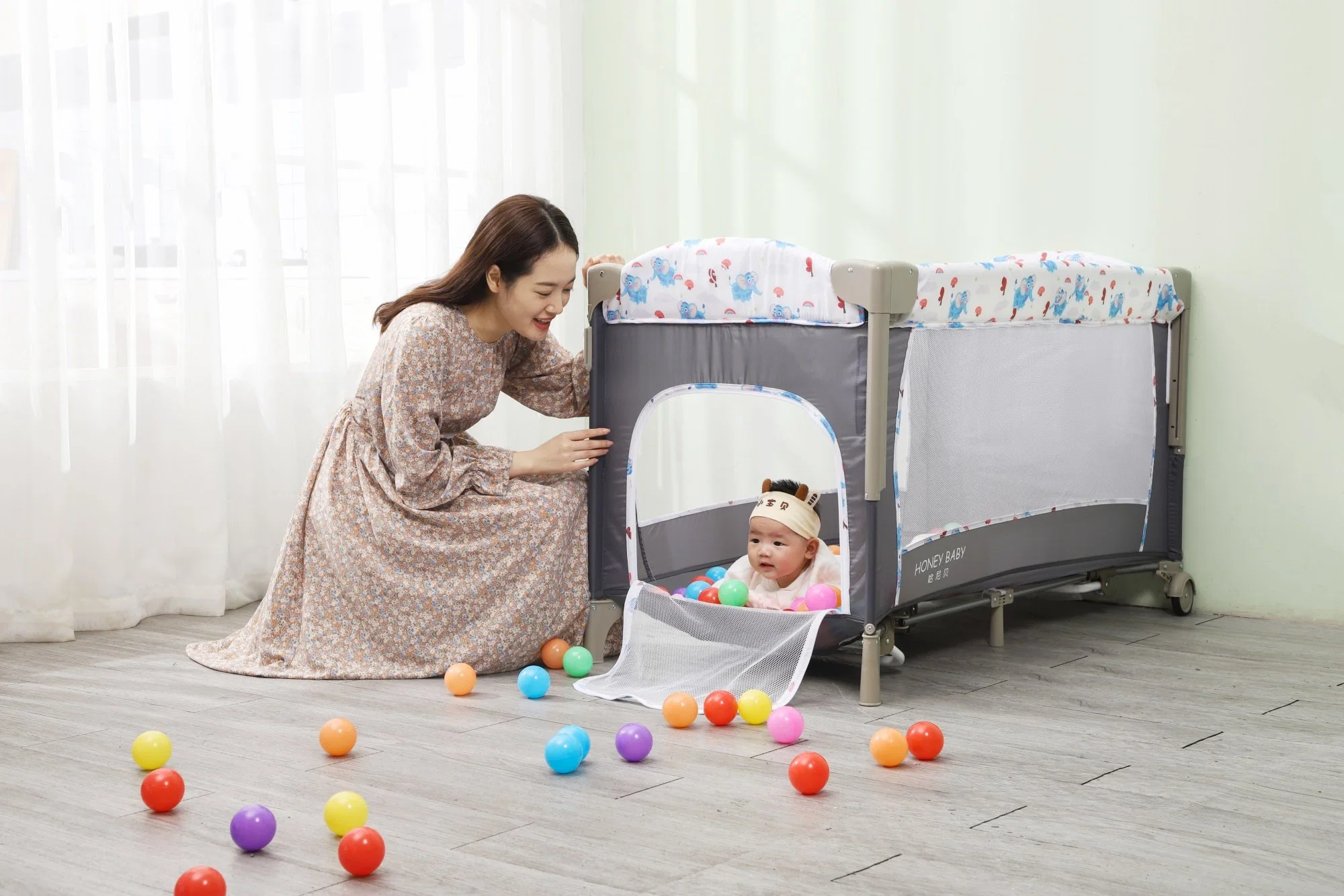 En Standard Infant Folding Baby Travel Bed OEM/ODM