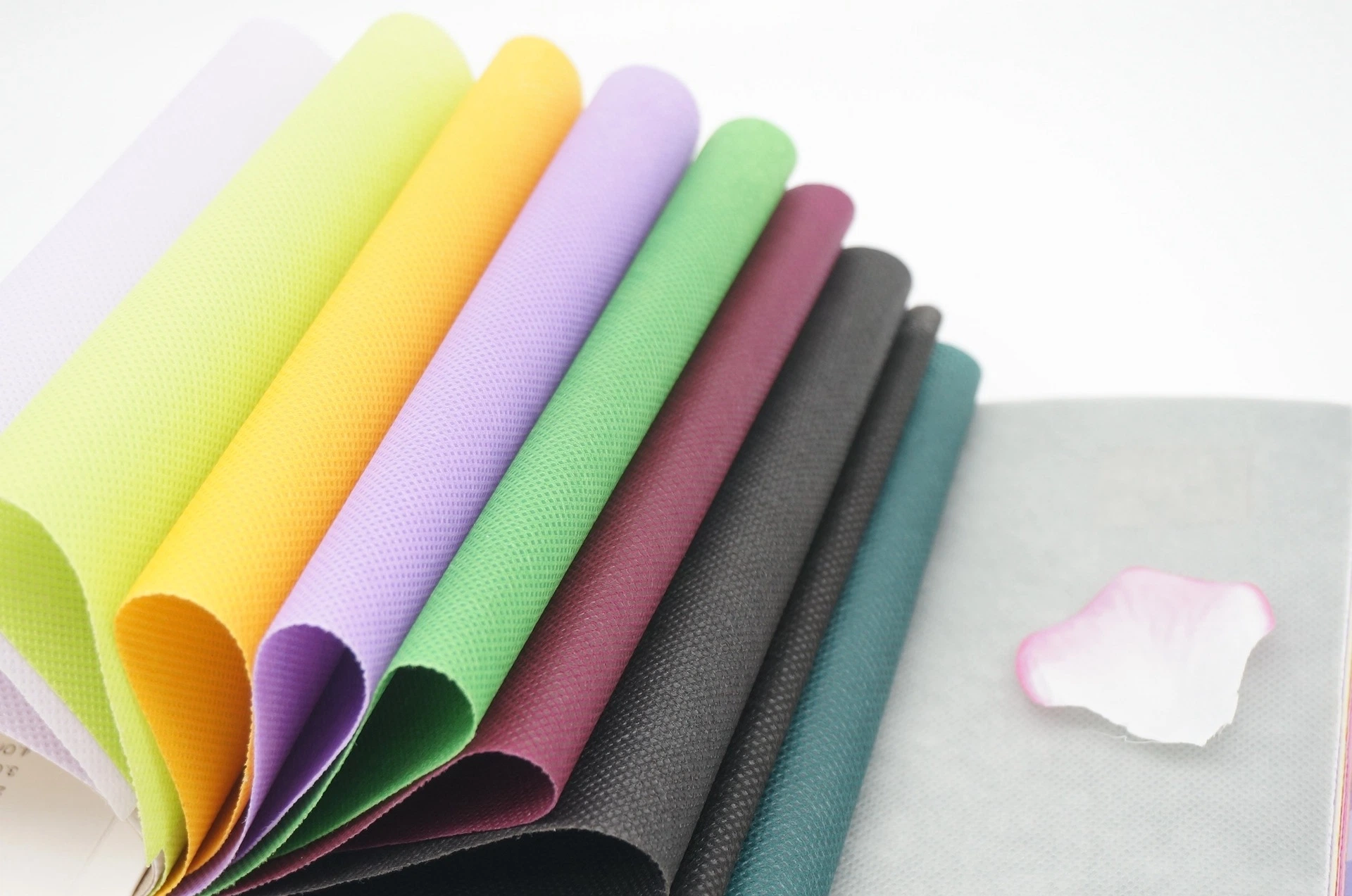 Guanlong Customized PP Spunbond Polypropylene Non-Woven Fabric for Handbags, Home Decoration