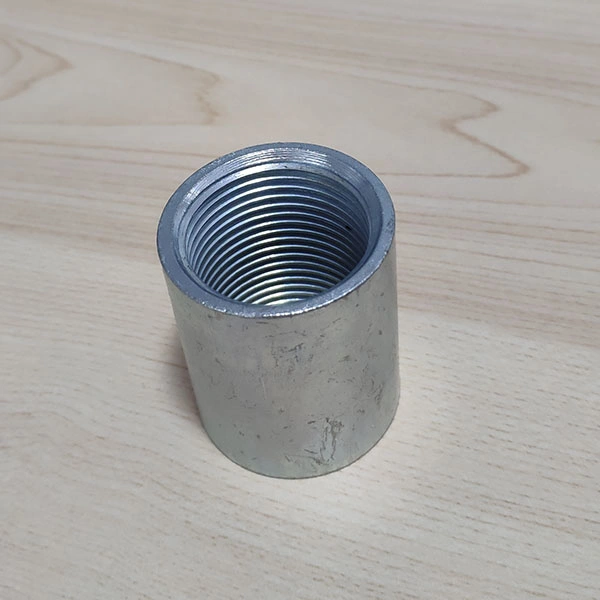 Galvanized or Black Carbon Steel Pipe Fitting Coupling with Female Thread